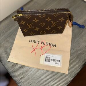 Louis Vuitton Monogram Canvas Toiletry 15 Pouch